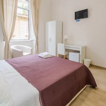 Mirabilia House 4*